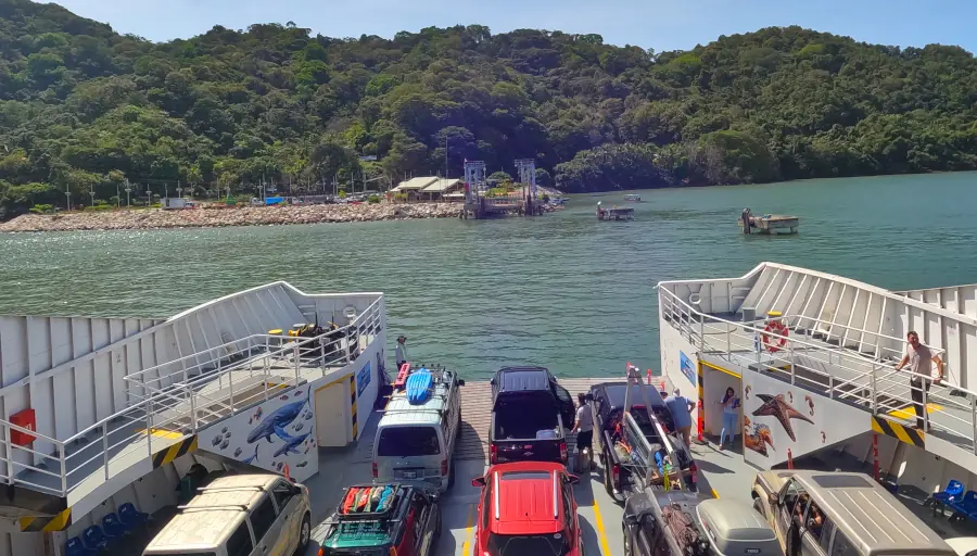 ferry arriving at paquera dock